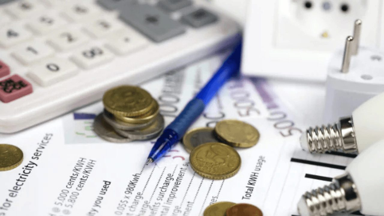 découvrez comment obtenir des réductions sur vos factures de gaz et d'électricité en comparant les offres des fournisseurs et en choisissant les meilleures options adaptées à vos besoins.